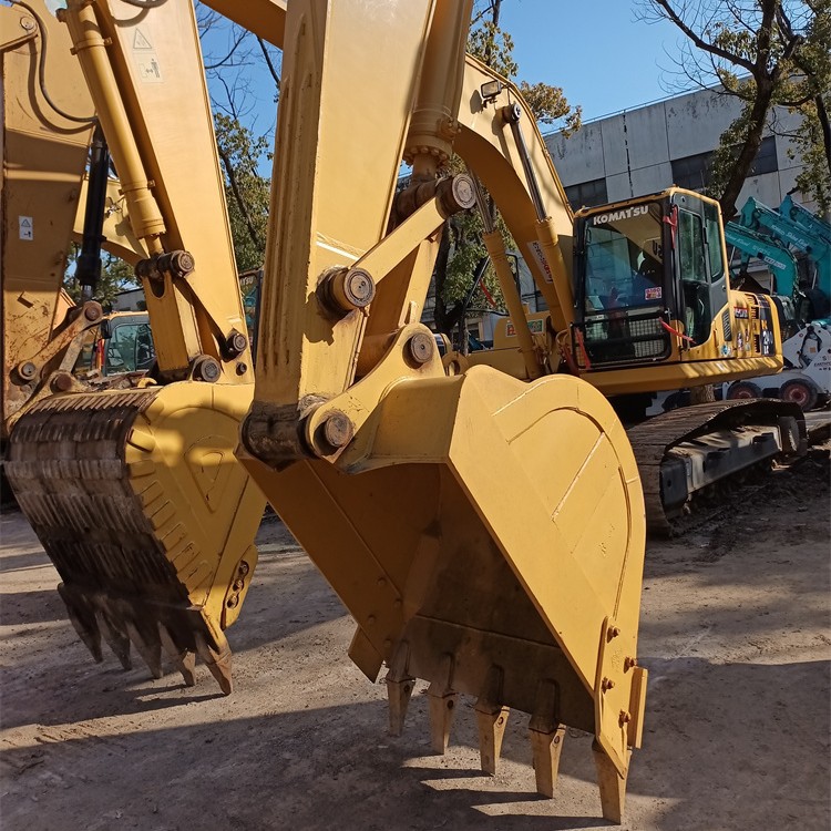 Genuine Used Komatsu PC210 Crawler Excavator